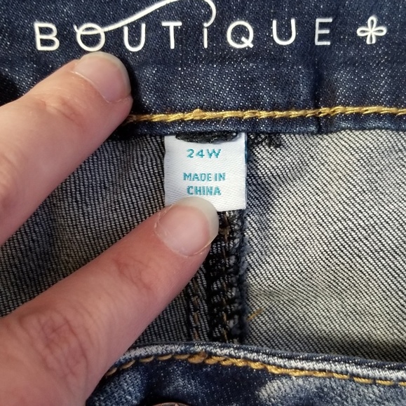 Womens Plus Size Cuffed Ankle Jeans - Picture 5 of 7